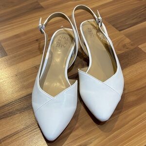 Naturalizer Women's White Pointed Slingback Flats